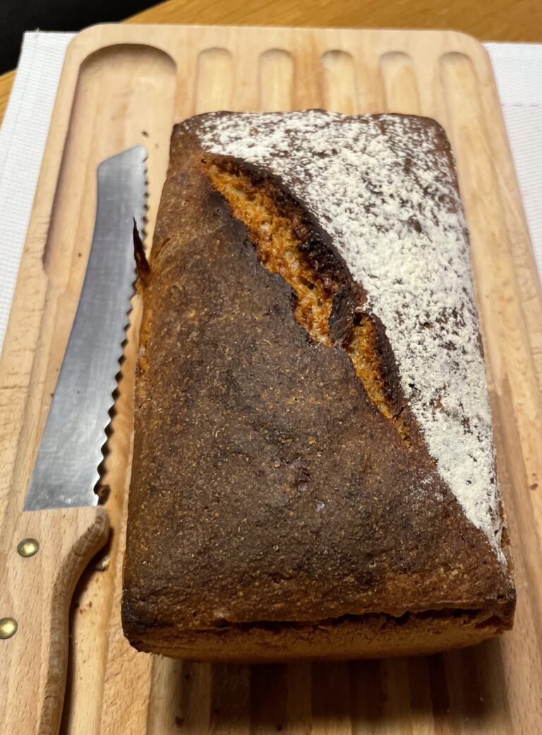 Pain de petit épeautre. Venez vous former avec terrapain.